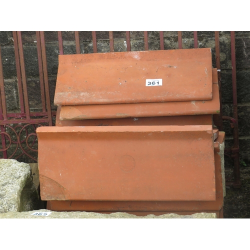 361 - 10 clay ridge tiles