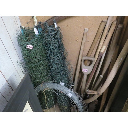 560 - Rol galvanised wire & 2 rolls of electric fencing
