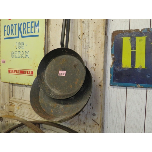 567 - 2 cast iron frying pans