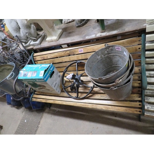 600 - Garden bench seat