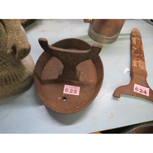 Lot 625       