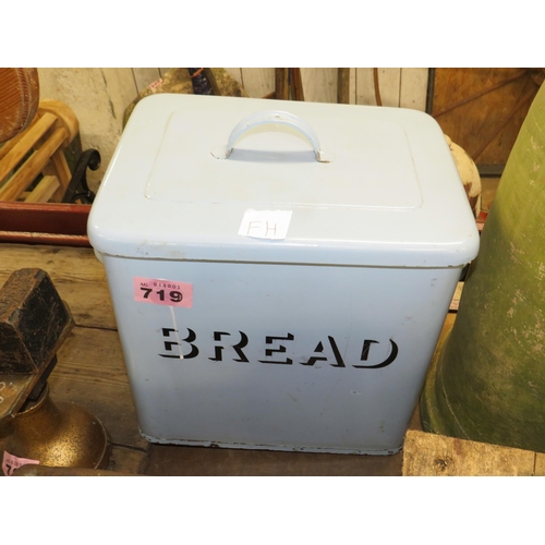 719 - Enamel bread bin