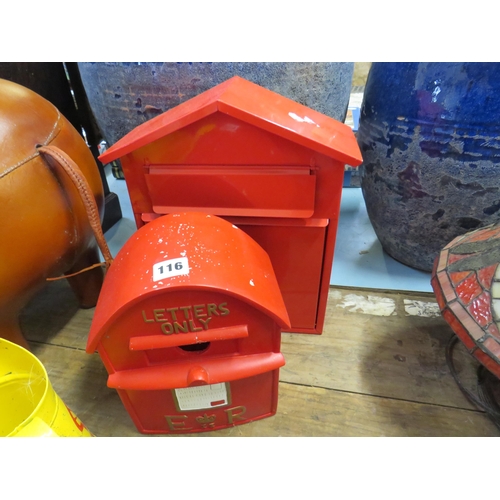 116 - 2 post boxes