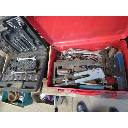 224 - Socket set & box tools