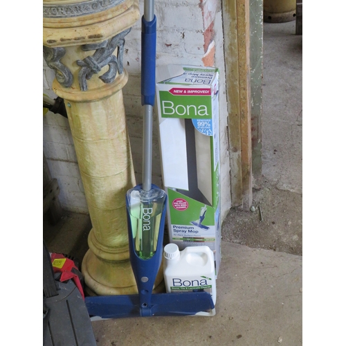 234 - Bona new mop & solution