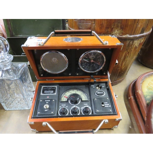 91 - Clock radio