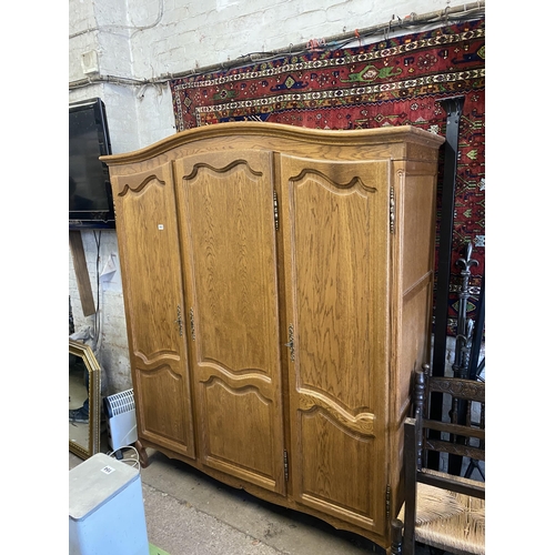 263 - Light oak triple wardrobe