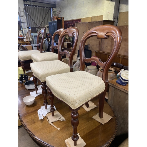 415 - Set of 4 victorian mahogany balloon back dining chairs