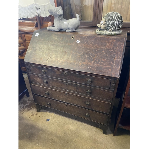 468 - Georgian oadk bureau with fitted interiro