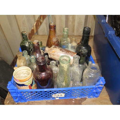 1162 - Crate of bottles