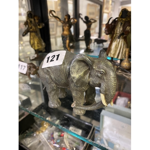 121 - Bergman bronze minin elephant, 4