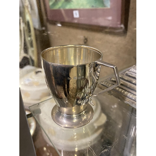78 - Silver drinking cup, hallmarked London 1941
Weight 70 grams