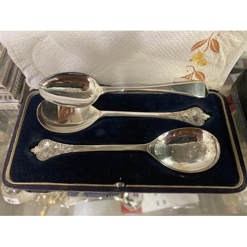 80 - Pair of silver hallmarked pudding spoons together with a silver hallmarked teaspoon