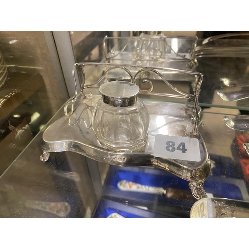 84 - Silver ink stand on padded feet, hallmarked Birmingham 1908