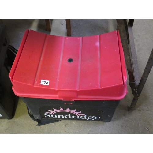 Sunridge fishing tackle box