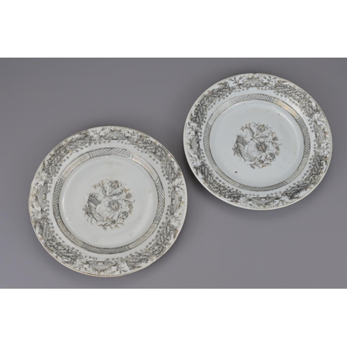 19 - Two chinese export plates. 18th century. diameter approx. 23cm (2)