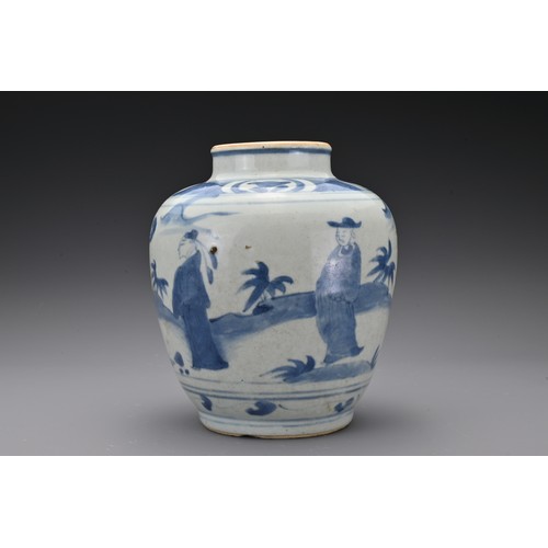 34 - A Chinese 17th Century / late Ming Dynasty blue and white porcelain jar. The jar decorated in underg... 