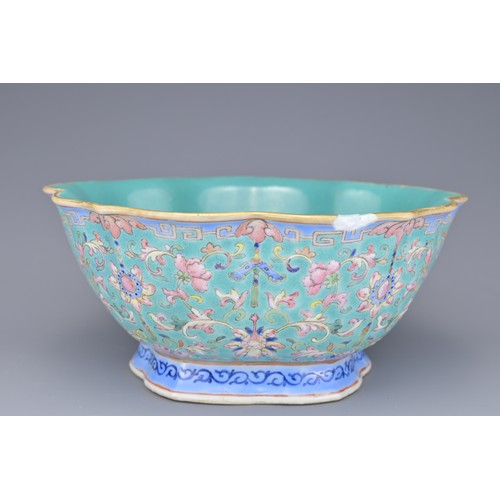 18 - A CHINESE PORCELAIN BOWL, XIANFENG PERIOD. Of bracket-lobed form, turquoise ground with famille rose... 