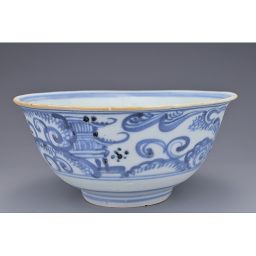 73 - A CHINESE BLUE AND WHITE PORCELAIN BOWL, MING DYNASTY. Export type decorated in underglaze blue depi... 