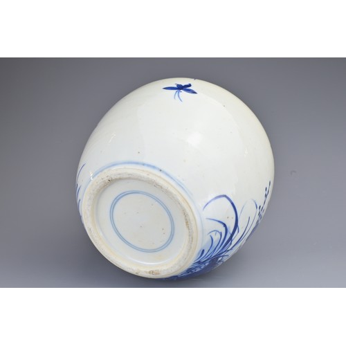 84 - A CHINESE BLUE AND WHITE PORCELAIN GINGER JAR, 19TH CENTURY. Decorated with birds, butterflies and f... 