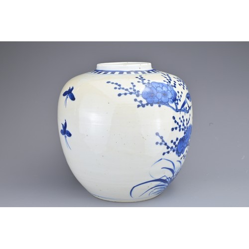 84 - A CHINESE BLUE AND WHITE PORCELAIN GINGER JAR, 19TH CENTURY. Decorated with birds, butterflies and f... 