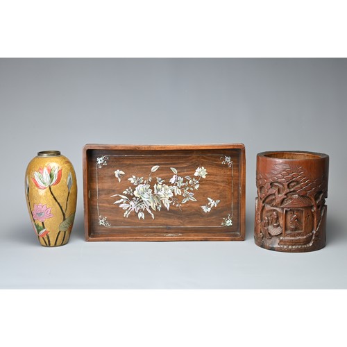 6 - THREE CHINESE / JAPANESE ITEMS, REPUBLIC PERIOD. To include a mother of pearl inlaid wood tray with ... 