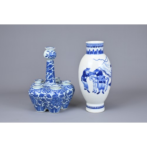 5 - TWO CHINESE BLUE AND WHITE PORCELAIN ITEMS, 19/20TH CENTURY. To include a blue and white jar decorat... 