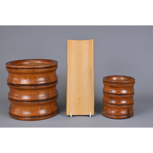 7 - THREE CHINESE BAMBOO AND WOOD SCHOLAR DESK ITEMS, 20TH CENTURY. To include two turned hardwood brush... 