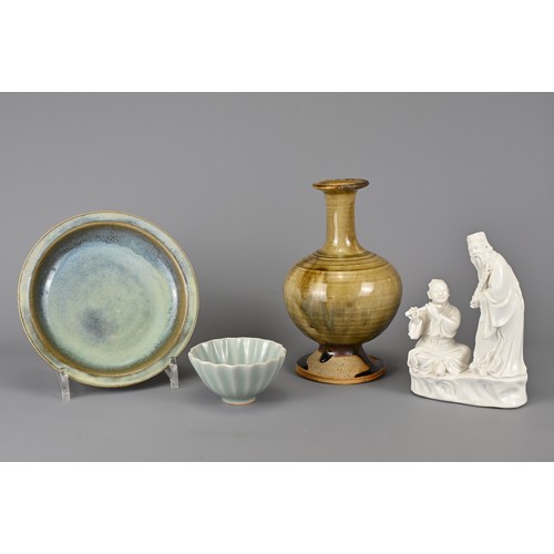 103 - A GROUP OF CHINESE CERAMIC ITEMS. To include a moulded blanc de Chine figure of man and boy together... 