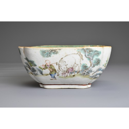 20 - A CHINESE FAMILLE ROSE PORCELAIN BOWL, XIANFENG 19TH CENTURY. Square lobed form decorated with vario... 