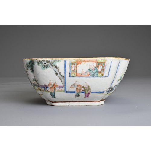 20 - A CHINESE FAMILLE ROSE PORCELAIN BOWL, XIANFENG 19TH CENTURY. Square lobed form decorated with vario... 