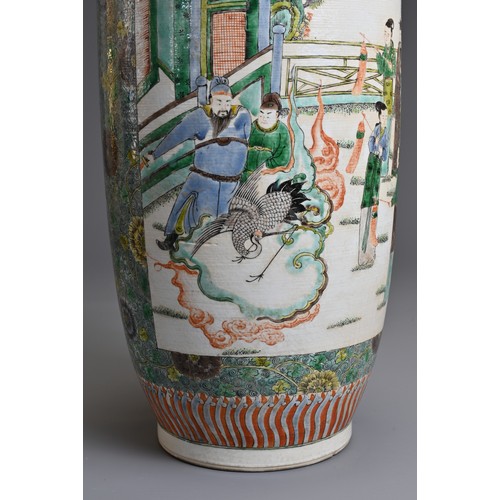 82 - A LARGE CHINESE FAMILLE VERTE PORCELAIN ROULEAU VASE, 19/20TH CENTURY. Decorated with various figure... 