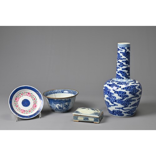 17 - A GROUP OF CHINESE PORCELAIN ITEMS, 19TH CENTURY. To include a blue and white bottle vase, with nice... 