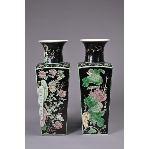 28 - A LARGE PAIR OF CHINESE FAMILLE NOIRE TAPERED SQUARE FORM VASES, EARLY 20TH CENTURY. Decorated in en... 