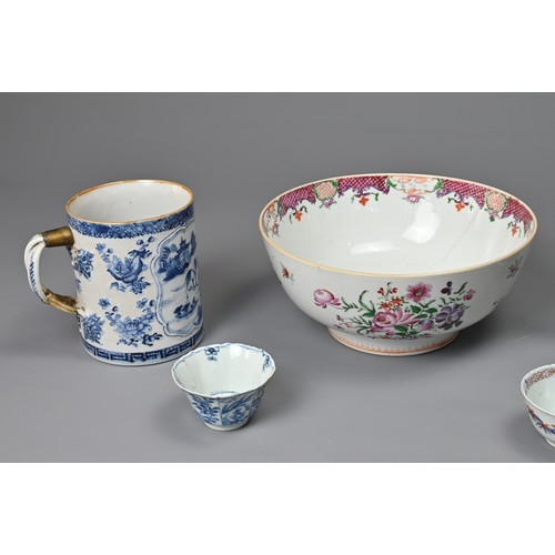 30 - A GROUP OF CHINESE EXPORT PORCELAIN ITEMS, 18TH CENTURY. To include a bowl, teapot, tankard and two ... 