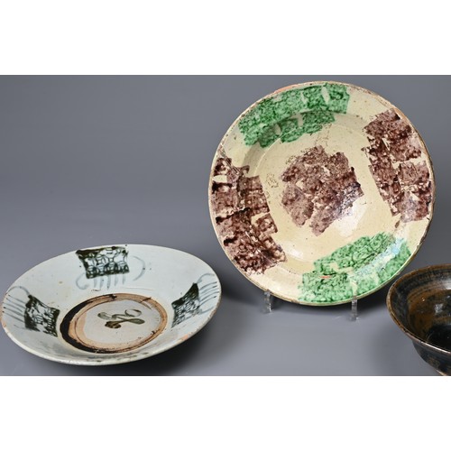 60 - THREE CERAMIC BOWLS, MIDDLE EASTERN AND CHINESE 19TH CENTURY. To include a glazed pottery bowl; A bl... 