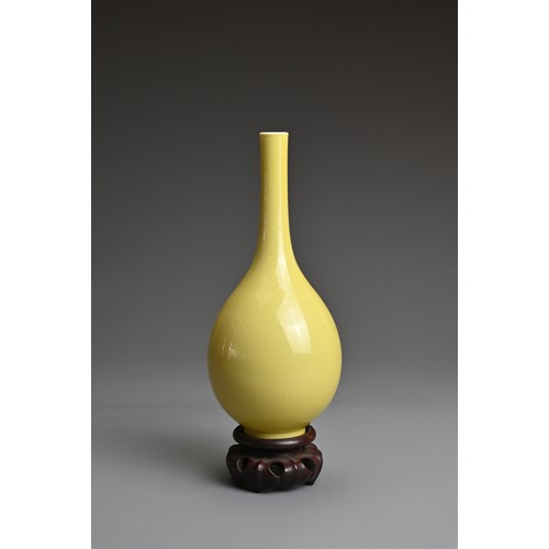 41 - A FINE CHINESE YELLOW GLAZED PORCELAIN BOTTLE VASE, REPUBLIC PERIOD OR EARLIER. Finely potted ovoid ... 