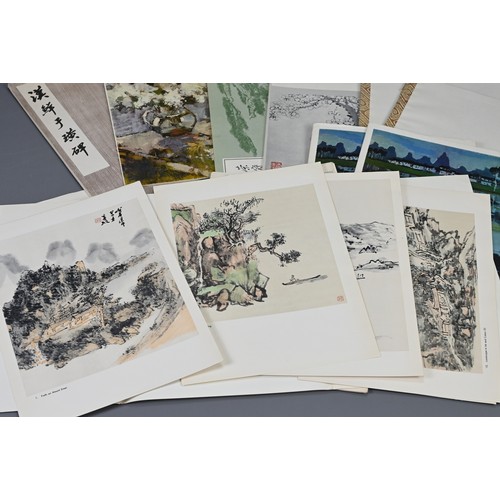 310 - BOOKS: The Palace Museum Beijing Collection of Paintings, published 1982, together with fifteen othe... 