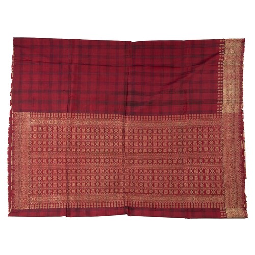 330 - A GROUP OF FIVE ASSORTED 20TH CENTURY ASIAN TEXTILES. Including: an Indian blue and green silk saree... 