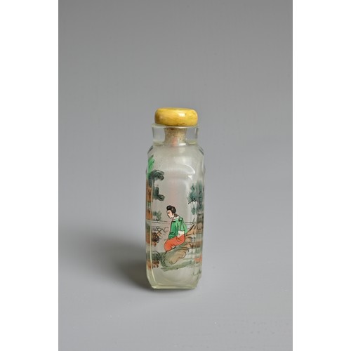 12 - A CHINESE INSIDE PAINTED GLASS SNUFF BOTTLE, ATTRIBUTED TO YONG SHOU TIAN. Of rectangular form decor... 