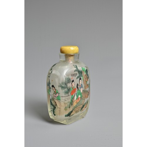 12 - A CHINESE INSIDE PAINTED GLASS SNUFF BOTTLE, ATTRIBUTED TO YONG SHOU TIAN. Of rectangular form decor... 