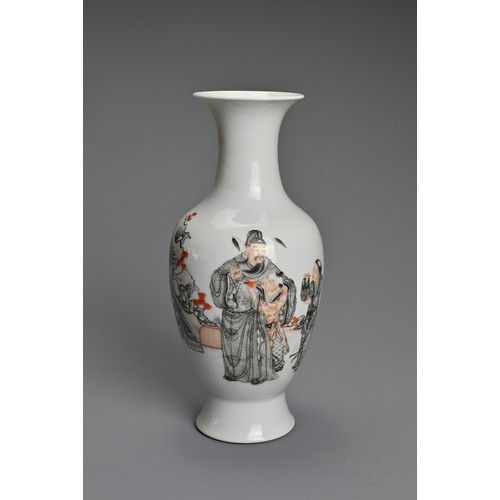 84 - A CHINESE EN GRISAILLE AND IRON RED DECORATED PORCELAIN VASE, 20TH CENTURY. Of baluster form, finely... 