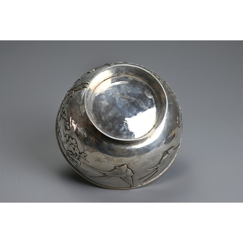 50 - A LARGE CHINESE EXPORT SILVER BOWL, WING CHEONG, HONG KONG, CIRCA 1890. Rounded body on slightly spl... 