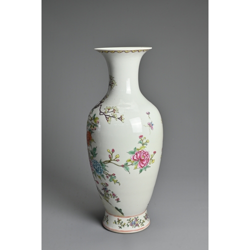 99 - A LARGE CHINESE POLYCHROME ENAMELLED PORCELAIN VASE, 20TH CENTURY. Of baluster form decorated with p... 