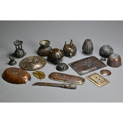 234 - A GROUP OF JAPANESE MIXED METALWARE ITEMS, 20TH CENTURY. To include various trays, dishes, a letter ... 