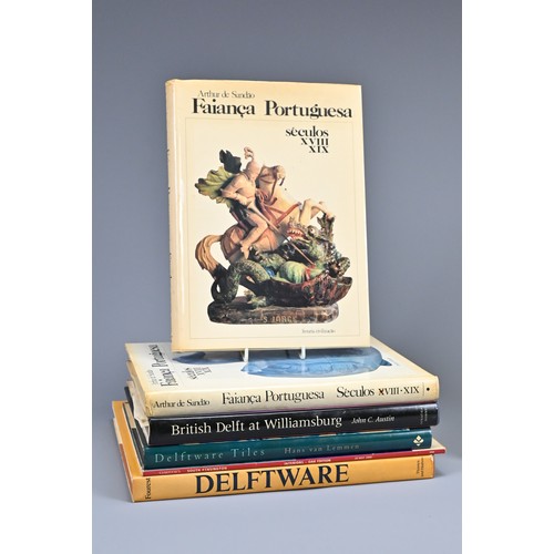 287 - TEN REFERENCE BOOKS AND AUCTION CATALOGUES ON BRITISH AND EUROPEAN DECORATIVE ARTS, MOSTLY DELFTWARE... 