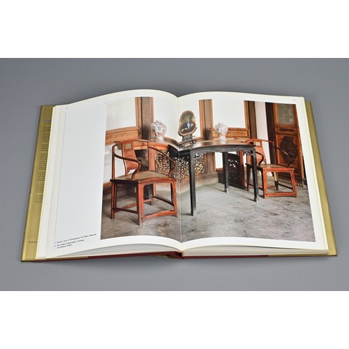 285 - BOOK: WANG SHIXIANG 'Classic Chinese Furniture - Ming And Early Qing Dynasties' published by Joint P... 