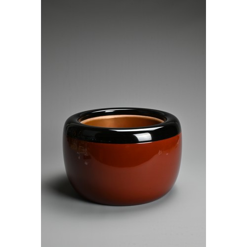 247 - A JAPANESE RED LACQUER HIBACHI, BY TANAKA KOYU, B.1939. With copper lined interior. Hibachi which tr... 