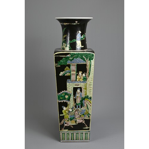 50 - A LARGE CHINESE FAMILLE NOIRE SQUARE SECTION PORCELAIN VASE, 20TH CENTURY. Heavily potted with a flu... 