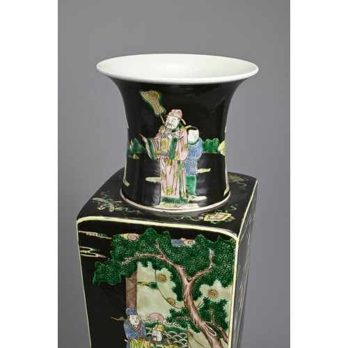 50 - A LARGE CHINESE FAMILLE NOIRE SQUARE SECTION PORCELAIN VASE, 20TH CENTURY. Heavily potted with a flu... 